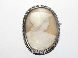 05J24 ANCIENT CAMEO BROOCH SOLID SILVER MOUNTING CRAB HALLMARK 19th CENTURY