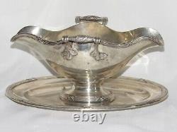 08i8 Antique Solid Silver Sauce Boat from Belgium with 800 Hallmark in Louis XVI Style, weighing 588 grams.