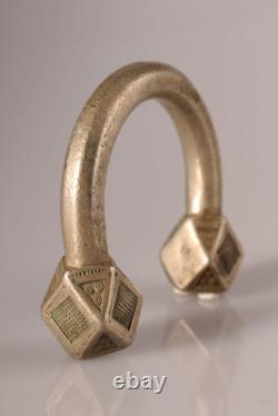 12340 # Ancient Tuareg Cuff in Solid Silver Alloy Agadez Niger