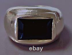 16 g Old jet and silver ring, solid silver signet ring, size T53 silver ring