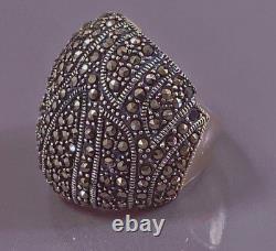 17g Large antique silver ring with marcasites, solid silver dome ring size T56