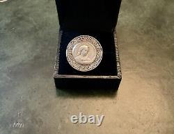 19th E. DROPSY BEAUTIFUL ANTIQUE BROOCH IN SOLID SILVER, CHISELLED ENGRAVING, Hallmark