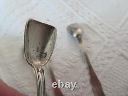 4 antique solid silver salt spoons by jeweler L & R and 2 crossed oars