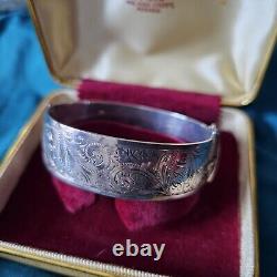 925 Sterling Silver Opening Bangle Engraved with Anchor and Lion Hallmarks 1960 Vintage 58g