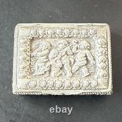 ANTIQUE PILL BOX POWDER COMPACT Solid Silver Cherubs