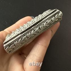 ANTIQUE PILL BOX POWDER COMPACT Solid Silver Cherubs