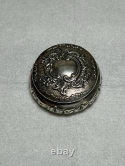 ANTIQUE SILVER PILL BOX 19th CENTURY ROCOCO STYLE, Weight 22 Gr