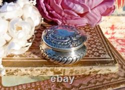 ANTIQUE SILVER PILL BOX 19th CENTURY Rococo Style, Weight 24 g
