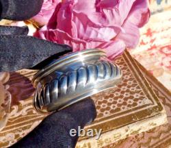 ANTIQUE SILVER PILL BOX 19th CENTURY Rococo Style, Weight 24 g