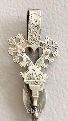 Ancien Crochet De Chatelaine En Argent Massivee Xix/antique Silver