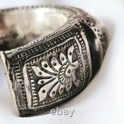 Ancient Bedouin Bracelet Solid Silver with Bells Kévin Oman 71g circa 1900
