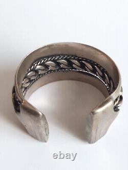 Ancient Cuff Bracelet, Solid Silver, 235.2 Gr, Egyptian Poinçon Title 800