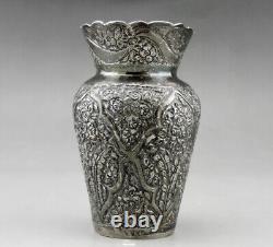 Ancient Oriental vase in solid silver, hallmarked, early 20th century, 148.5 g