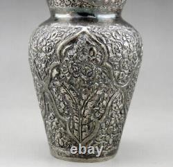 Ancient Oriental vase in solid silver, hallmarked, early 20th century, 148.5 g