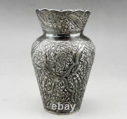 Ancient Oriental vase in solid silver, hallmarked, early 20th century, 148.5 g