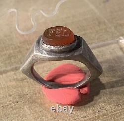 Ancient Roman Ring, Silver, 1st century BC - 3rd century AD, Carnelian + Intaglio FEL