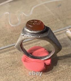 Ancient Roman Ring, Silver, 1st century BC - 3rd century AD, Carnelian + Intaglio FEL