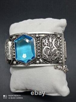Ancient large Berber cuff bracelet from the Maghreb in solid silver, stamped