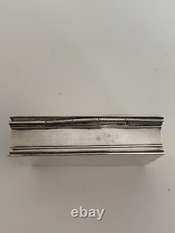 Ancient solid silver snuffbox by silversmith Henin and Co.