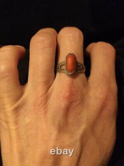 Antique Ethnic/Berber Ring - Solid Silver and Genuine Coral Cabochon