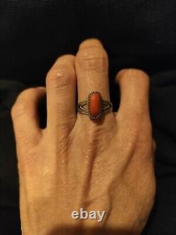 Antique Ethnic/Berber Ring - Solid Silver and Genuine Coral Cabochon