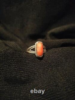 Antique Ethnic/Berber Ring - Solid Silver and Genuine Coral Cabochon