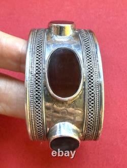 Antique J’ouvert bracelet, ornate engraved cuff, solid silver, carnelian cabochon