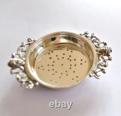 Antique Silver 800 Tea Strainer with Mask Decoration Italy 31g