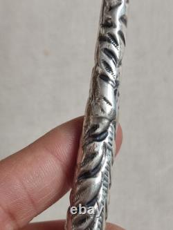 Antique Silver Torah Reading Hand Yad with Stamped Decoration 37.5g