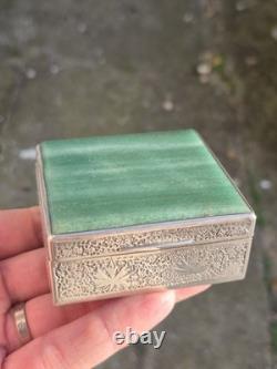 Antique Solid Silver Box with Chestnut Leaves and Calcite