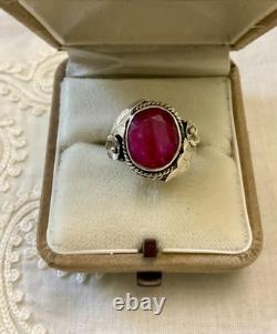 Antique Solid Silver Ring Crafted with Genuine Imposing Ruby