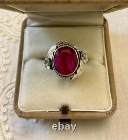 Antique Solid Silver Ring Crafted with Genuine Imposing Ruby