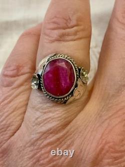 Antique Solid Silver Ring Crafted with Genuine Imposing Ruby