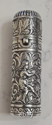 Antique perfume or salt bottle in solid silver from the 19th century. London. French hallmarks.