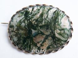 Antique solid silver and agate brooch, 19th century