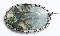 Antique solid silver and agate brooch, 19th century