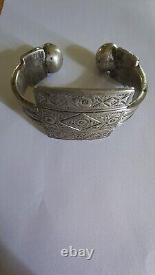 Antique solid silver bracelet