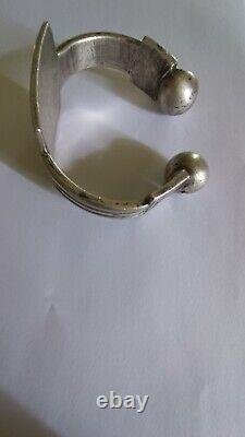 Antique solid silver bracelet