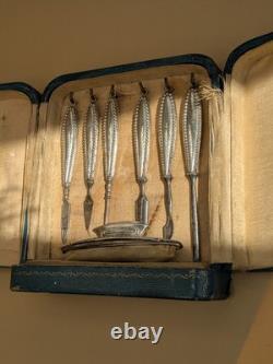 Antique solid silver sewing set, original case, late 19th century