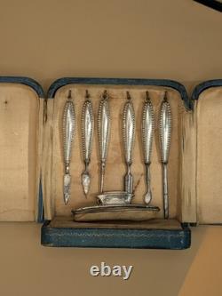 Antique solid silver sewing set, original case, late 19th century