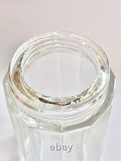 Antique sugar shaker with solid silver mount and cut crystal, weight 193.8 g