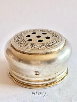 Antique sugar shaker with solid silver mount and cut crystal, weight 193.8 g