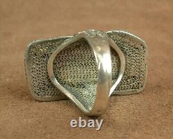 BEAUTIFUL ANTIQUE SILVER AND CARVED JADE RING FROM EARLY 20th CENTURY CHINA