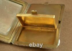 Beautiful Vintage Powder Compact Powder Box in Solid Silver