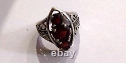 Beautiful antique solid silver ring with natural garnets size 58