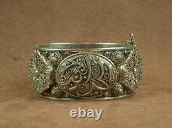 Bel Important Bracelet Ancien Berbere En Argent Massif Poincon Crab