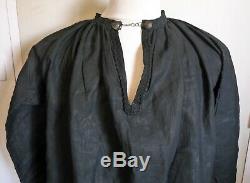 Blouse Antique Dealer / Biaude / Blaude Black Linen / Sterling Silver Collar Buckle