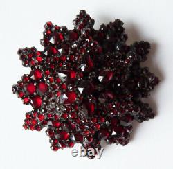 Brooch Médaillon Garnet 19th Jewel Old Garnet Victorian Brooch