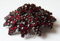 Brooch Médaillon Garnet 19th Jewel Old Garnet Victorian Brooch