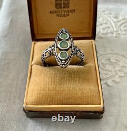 GENUINE EMERALD, SOLID SILVER, Beautiful ANTIQUE RING